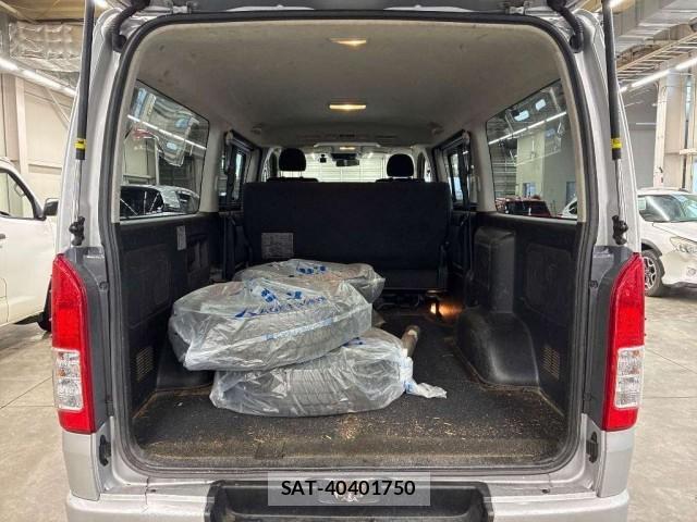 Toyota HIACE VAN 2020-07 8361628-2