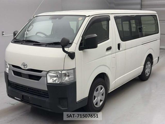 Toyota HIACE VAN 2021-05 8361630-0