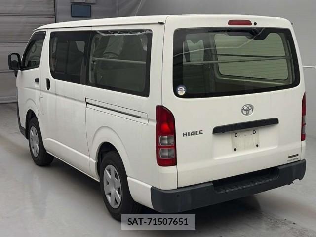Toyota HIACE VAN 2021-05 8361630-1