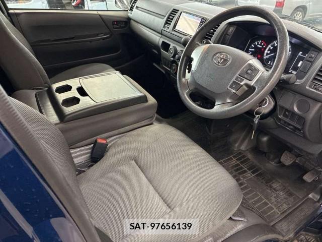 Toyota HIACE VAN 2021-07 8361636-3