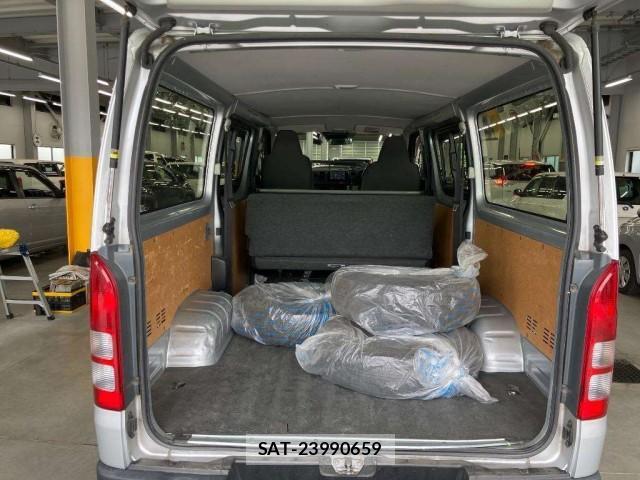 Toyota HIACE VAN 2019-07 8361638-2