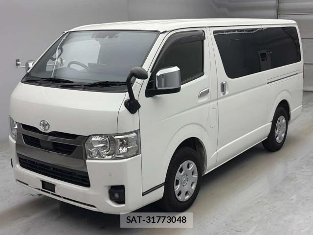 Toyota HIACE VAN 2024-07 8361639-0