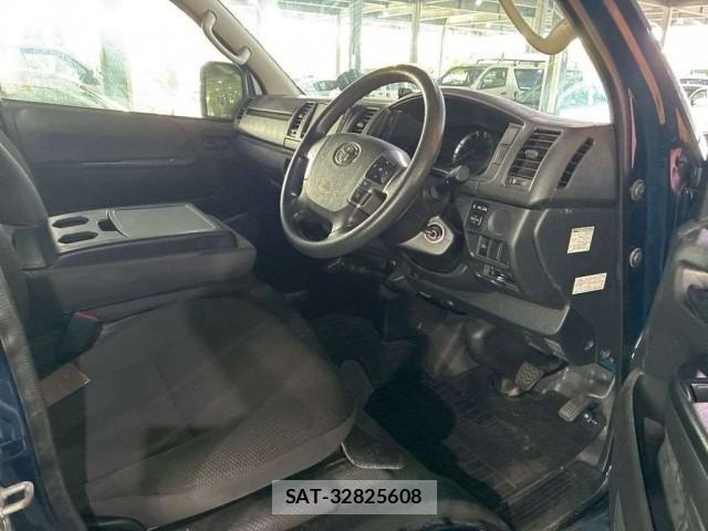 Toyota HIACE VAN 2021-05 8361643-3