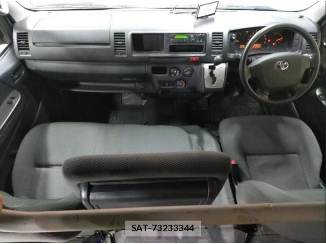 Toyota HIACE VAN 2016-01 8361646-3