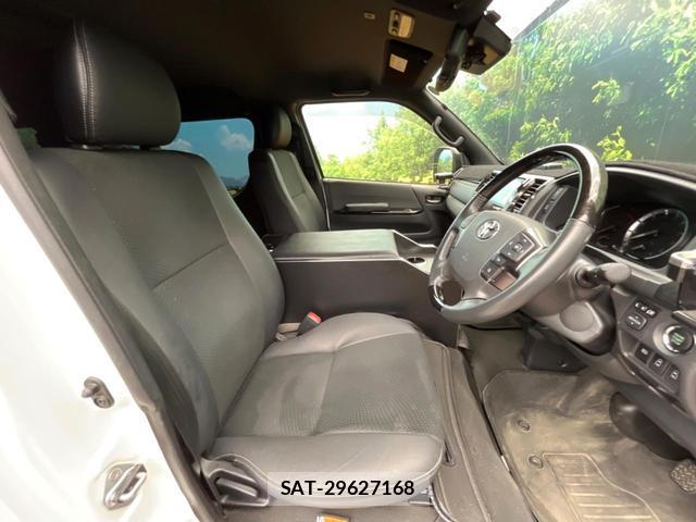 Toyota HIACE VAN 2024-07 8361742-7