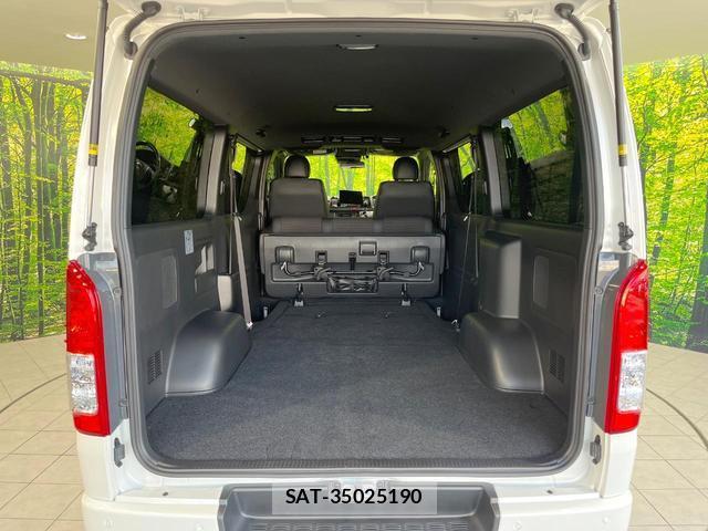 Toyota HIACE VAN 2025-10 8361815-10