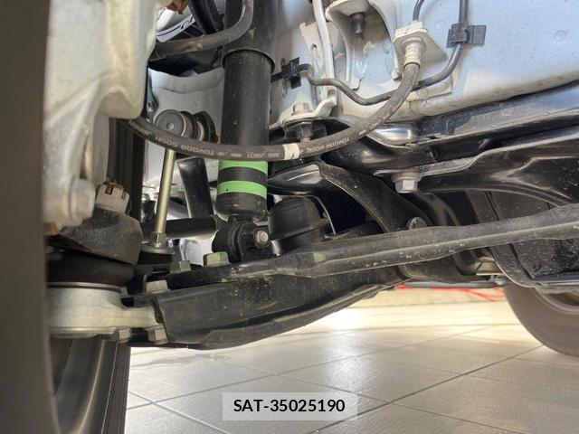 Toyota HIACE VAN 2025-10 8361815-19