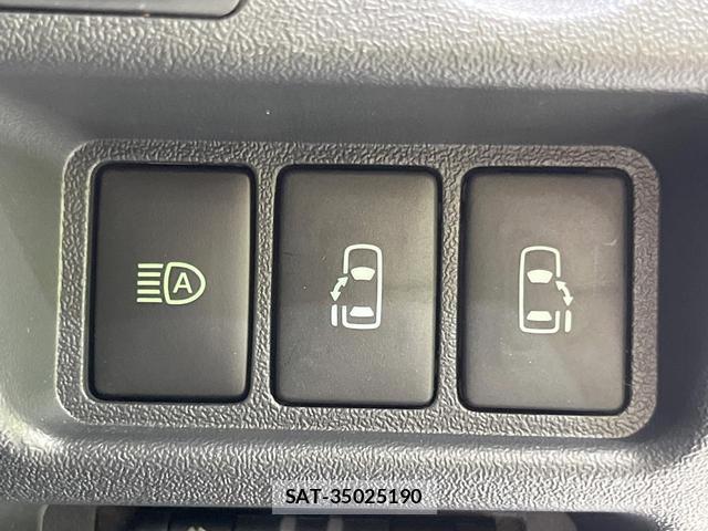 Toyota HIACE VAN 2025-10 8361815-2