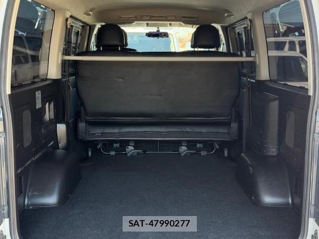 Toyota HIACE VAN 2014-02 8361906-18