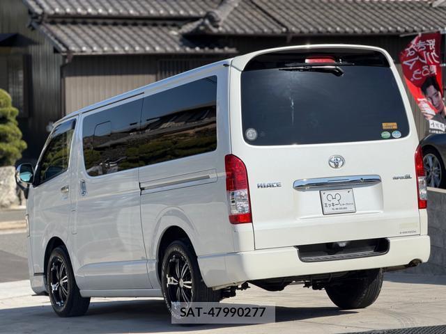 Toyota HIACE VAN 2014-02 8361906-3