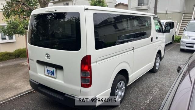 Toyota HIACE VAN 2025-07 8362199-13