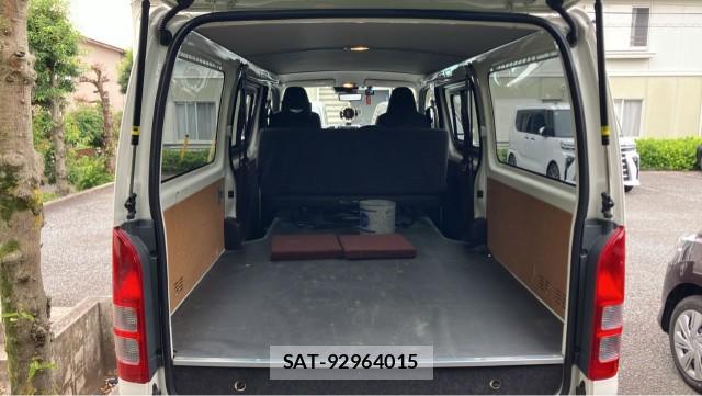 Toyota HIACE VAN 2025-07 8362199-17