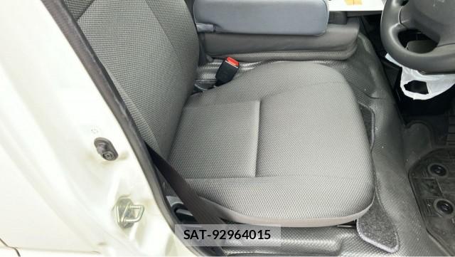Toyota HIACE VAN 2025-07 8362199-5