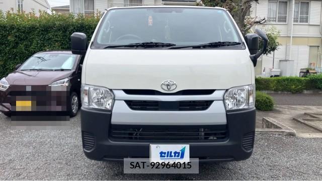 Toyota HIACE VAN 2025-07 8362199-9