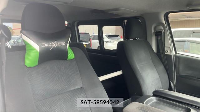 Toyota HIACE VAN 2020-09 8362214-5