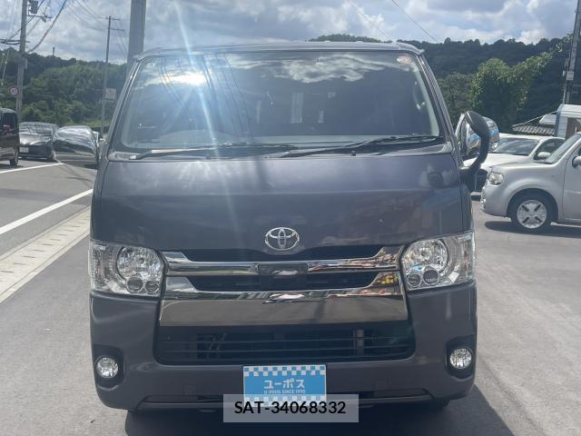 Toyota HIACE VAN 2018-04 8362522-2