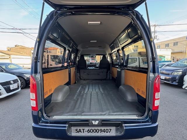 Toyota HIACE VAN 2013-11 8362680-13