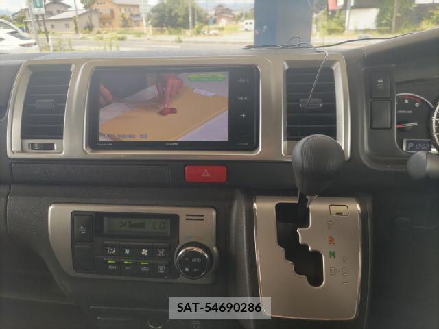 Toyota HIACE VAN 2018-02 8362699-14