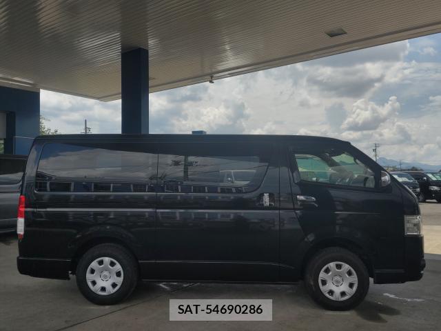 Toyota HIACE VAN 2018-02 8362699-3