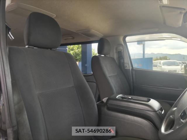 Toyota HIACE VAN 2018-02 8362699-5