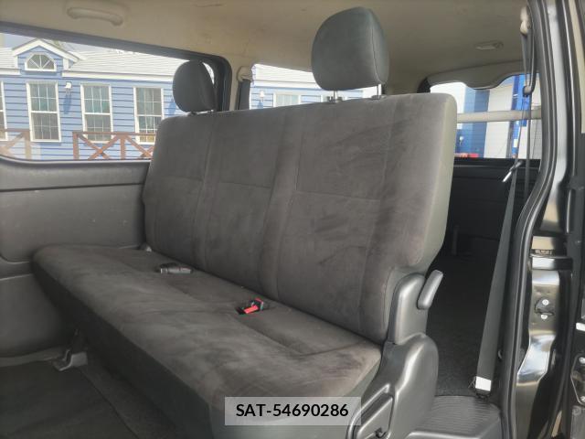 Toyota HIACE VAN 2018-02 8362699-6