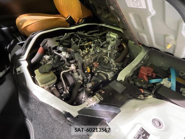 Toyota HIACE VAN 2023-08 8363069-17