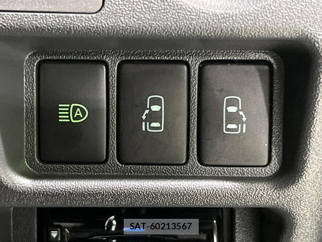 Toyota HIACE VAN 2023-08 8363069-3