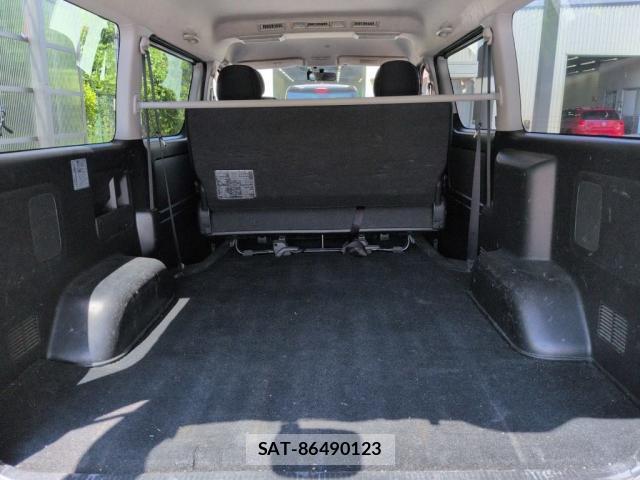 Toyota HIACE VAN 2015-03 8363103-2