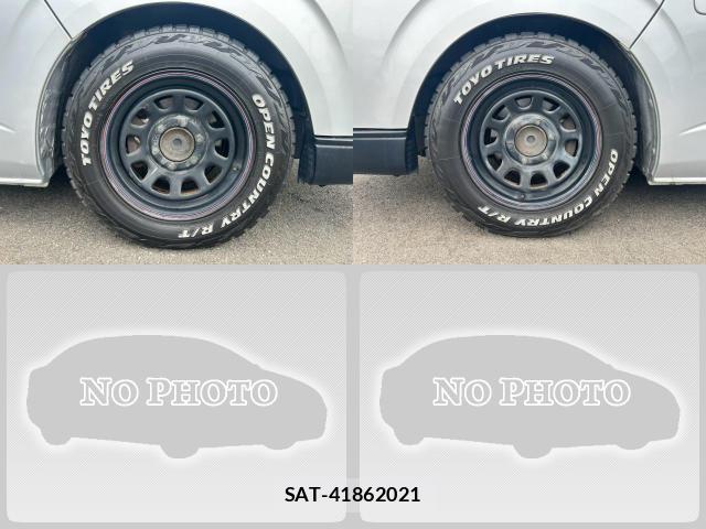 Toyota HIACE VAN 2010-11 8363196-7