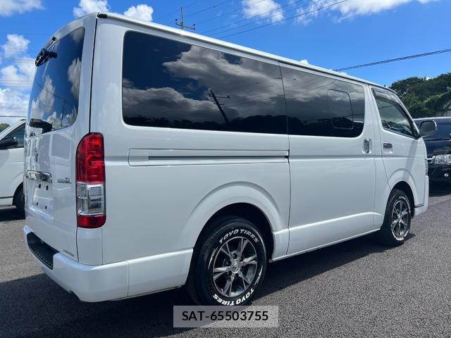 Toyota HIACE VAN 2018-05 8363434-12
