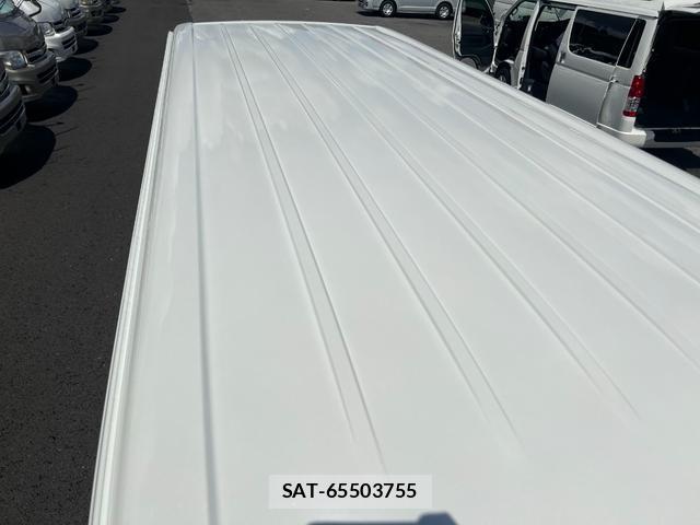 Toyota HIACE VAN 2018-05 8363434-14