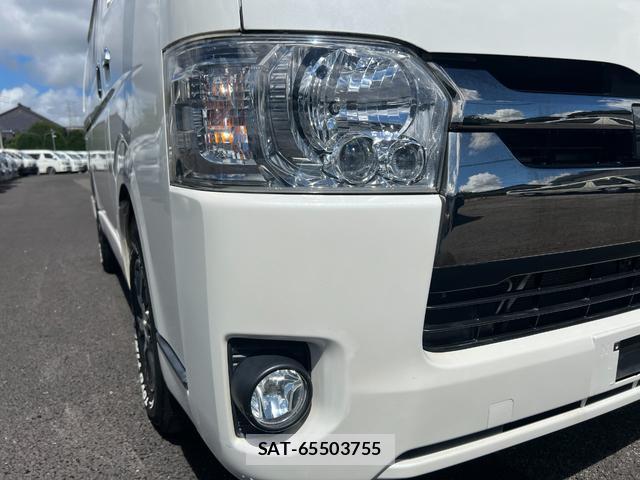 Toyota HIACE VAN 2018-05 8363434-15