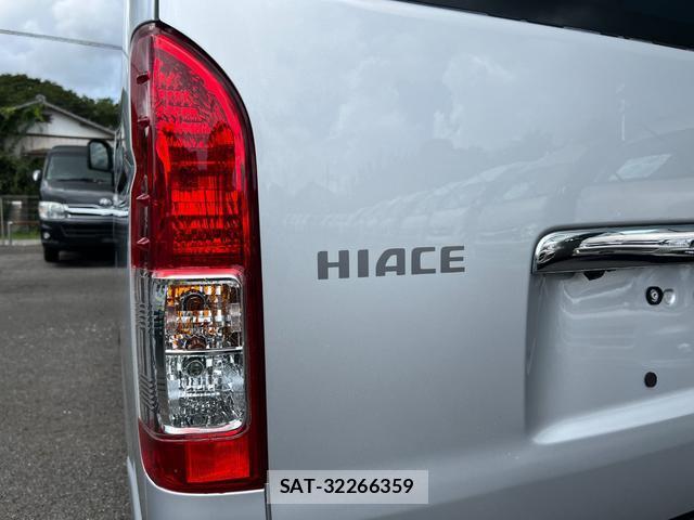 Toyota HIACE VAN 2022-12 8363436-16