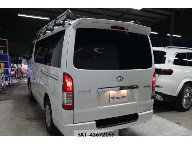 Toyota HIACE VAN 2019-02 8363477-1