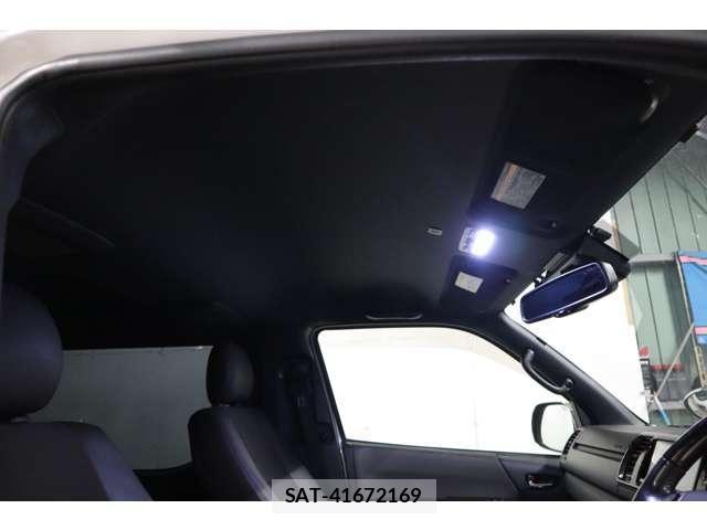 Toyota HIACE VAN 2019-02 8363477-18