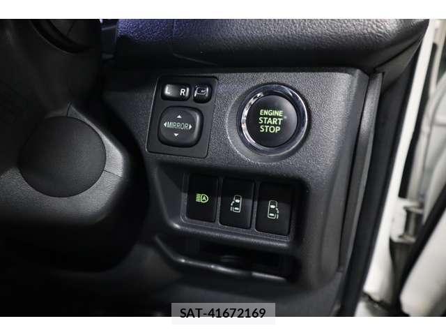 Toyota HIACE VAN 2019-02 8363477-19