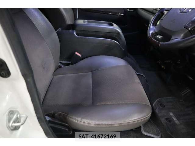 Toyota HIACE VAN 2019-02 8363477-5