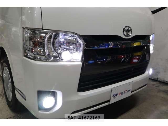 Toyota HIACE VAN 2019-02 8363477-9