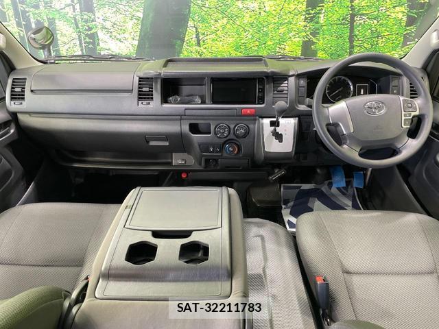 Toyota HIACE VAN 2021-07 8363711-1