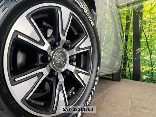 Toyota HIACE VAN 2021-07 8363711-12