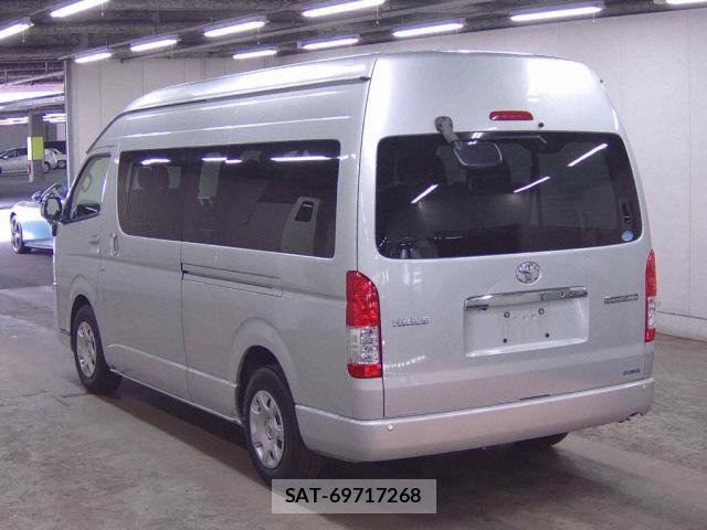 Toyota HIACE WAGON 2020-01 8360731-1