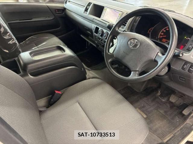 Toyota HIACE WAGON 2011-06 8361627-3