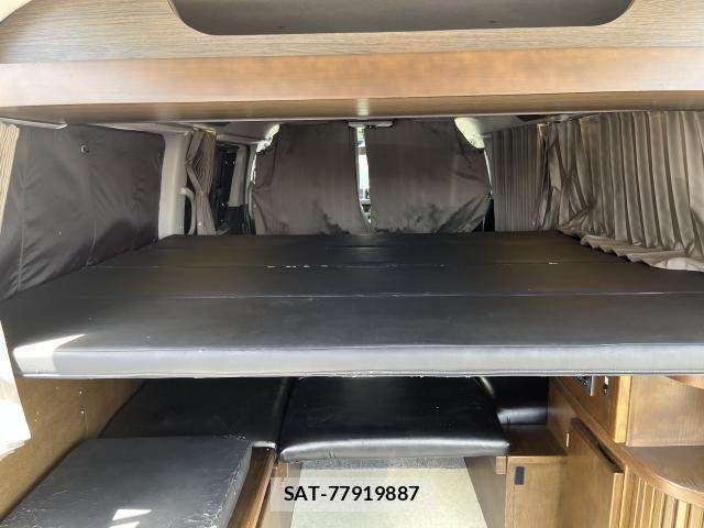 Toyota HIACE WAGON 2013-12 8362561-15
