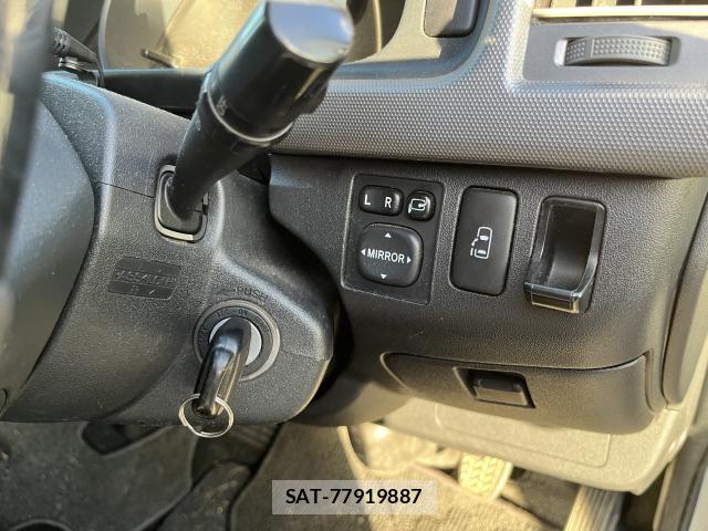 Toyota HIACE WAGON 2013-12 8362561-5