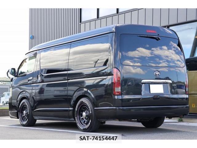Toyota HIACE WAGON 2013-02 8362848-2