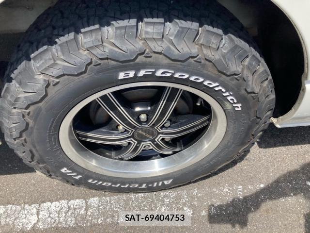 Toyota HIACE WAGON 2013-10 8362970-12
