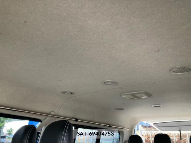 Toyota HIACE WAGON 2013-10 8362970-14