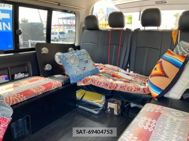 Toyota HIACE WAGON 2013-10 8362970-15