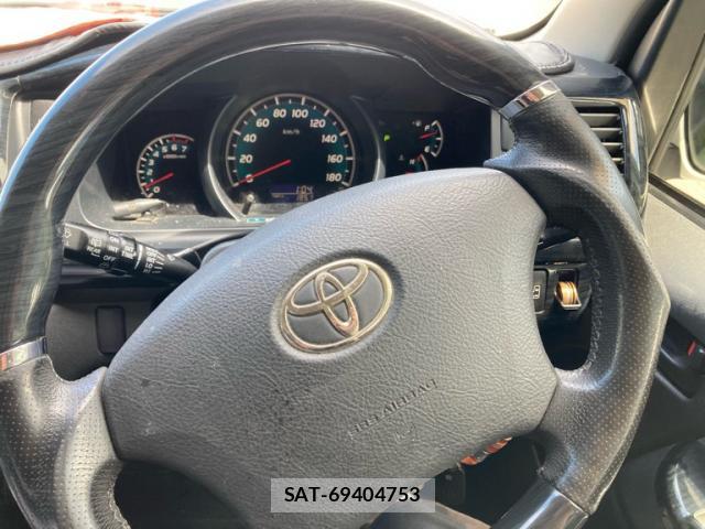 Toyota HIACE WAGON 2013-10 8362970-18