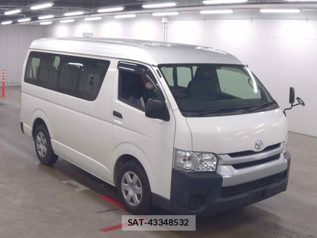 Toyota HIACE WAGON 2019-06 8363429-0